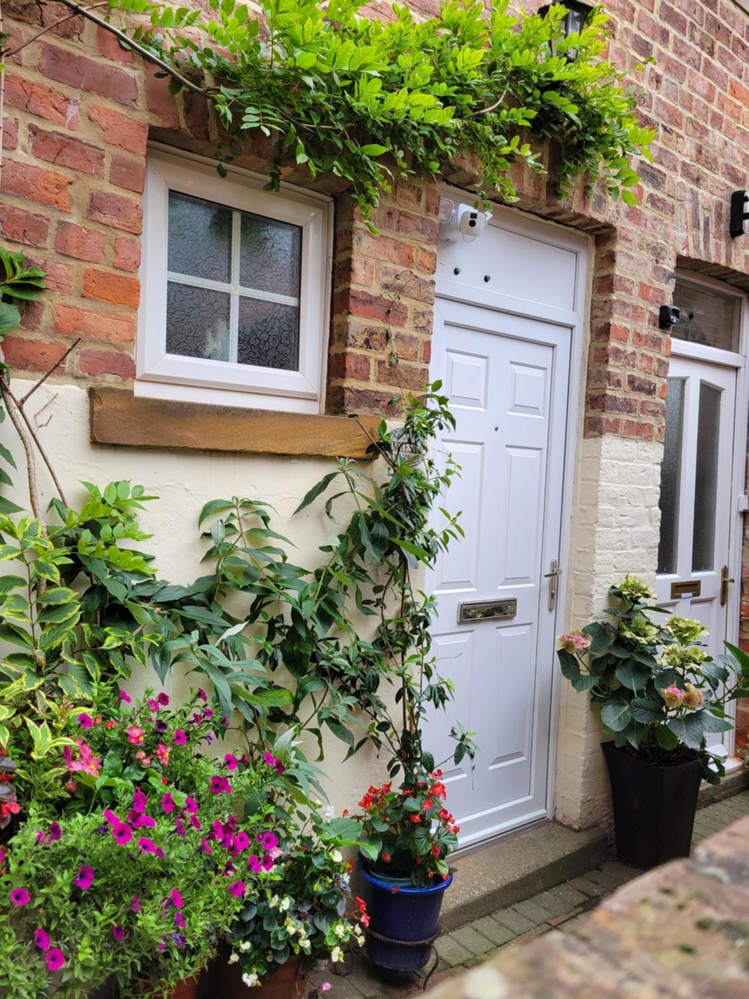 Ingleside Mews