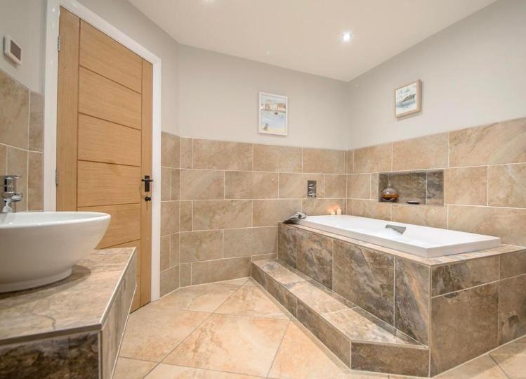 The Old Bakery - Luxury Three Bed House With Roof Terrace Holiday home