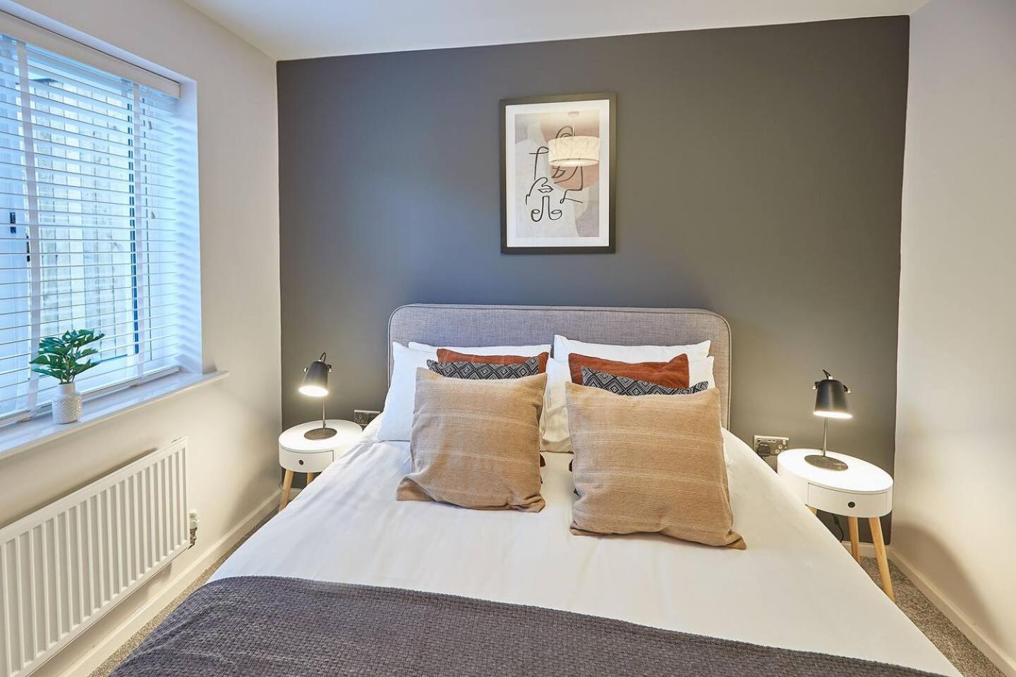 Holiday home Curlew House, With Parking And Abbey Views!