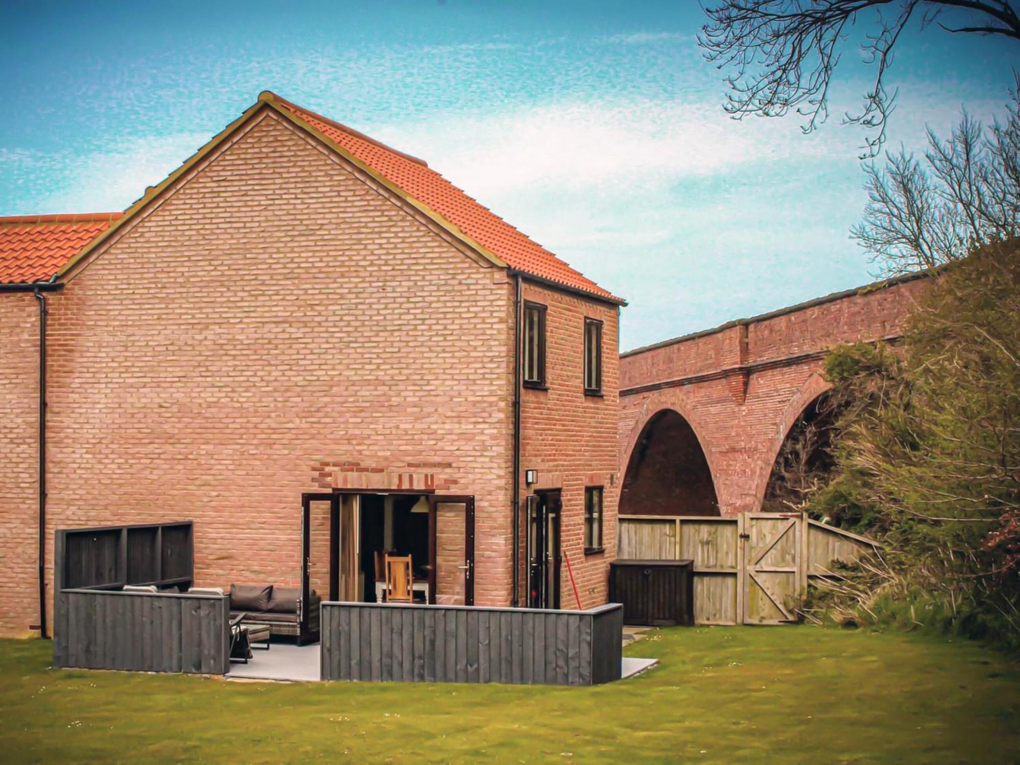 Holiday home The Cinder Warren