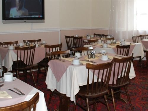 The Esplanade 3* Whitby