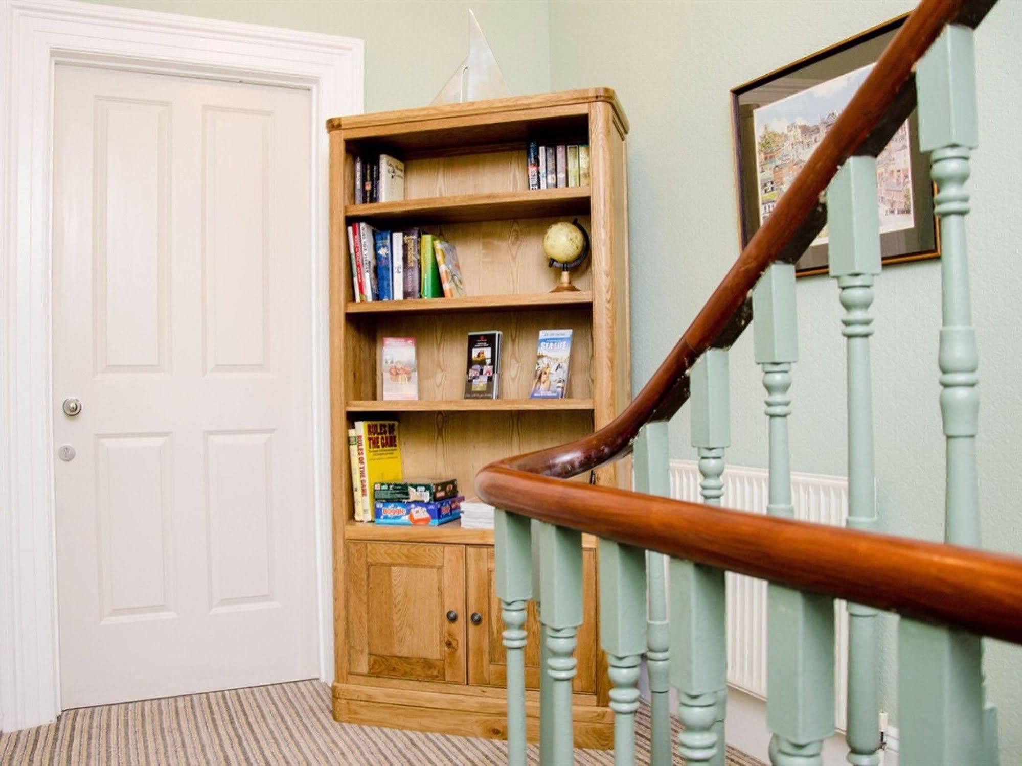 Rosslyn House 3* Whitby