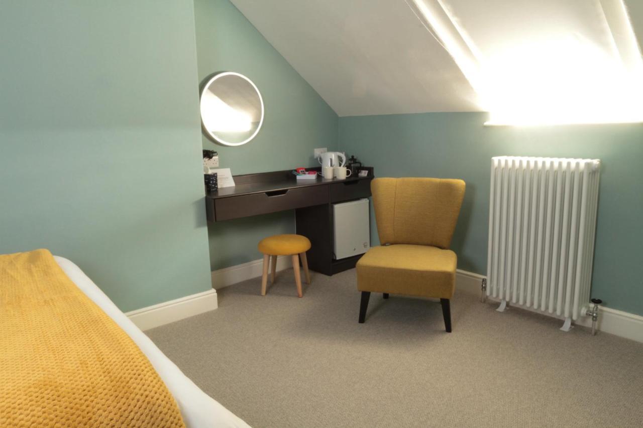 Number 6 Bed & Breakfast 3*